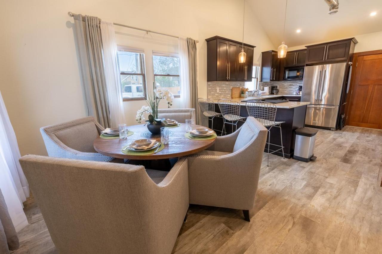 Modern Luxury Bungalow Steps From Dt Activities ラピッドシティ エクステリア 写真